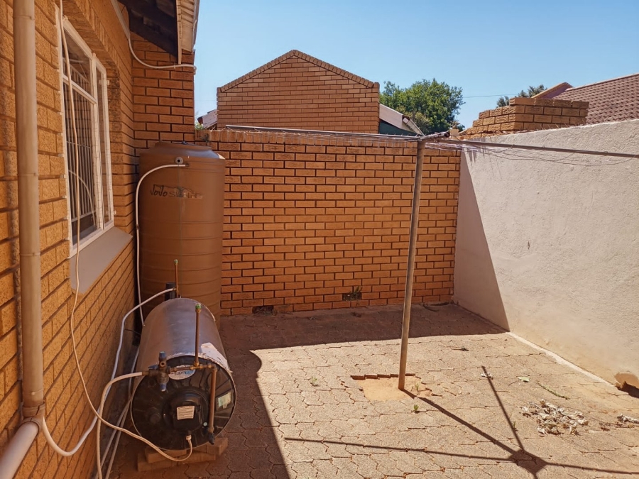 2 Bedroom Property for Sale in Brandfort Free State